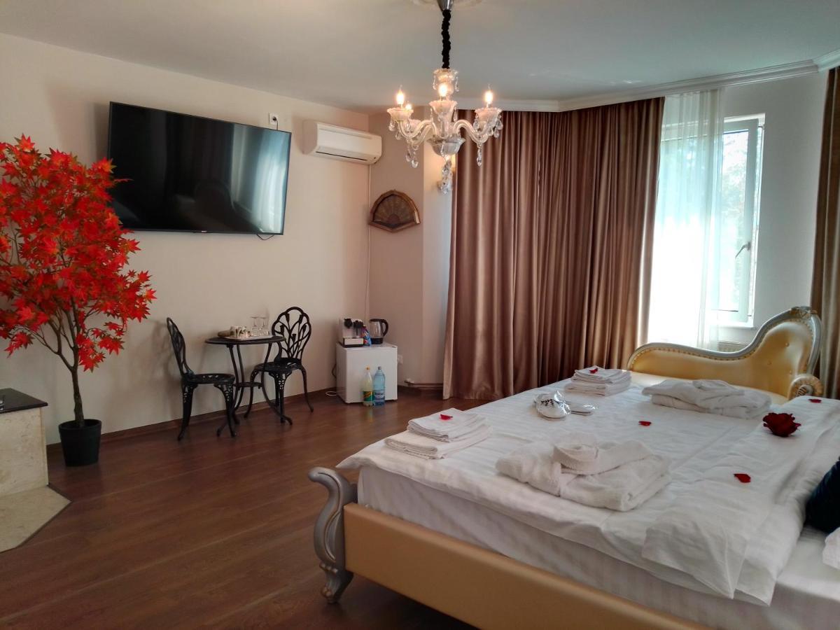 Casa Maria Roses 호텔 Rîşnov 외부 사진